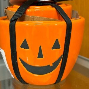 Rae Dunn Measuring Cups 🎃